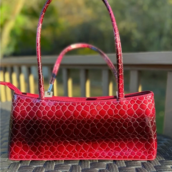 Red Women’s Shoulder Bag Snake Like Print - Picture 3 of 8